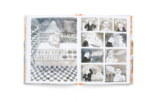 Eine aufgeschlagene Doppelseite eines Comics in Schwarz-Weiß-Aquarelltechnik. Links steht ein Bäcker mit Brille und Schnurrbart in seiner Bäckerei hinter einer Theke voller Gebäck. Rechts ist eine Serie von Panels, die ein Gespräch zwischen dem Bäcker und einer älteren Frau mit Sprechblasen auf Deutsch zeigen.