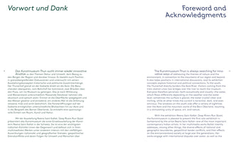 Eine Seite aus einem Ausstellungskatalog. Links steht der deutsche Text unter der Überschrift Vorwort und Dank. Rechts steht die englische Übersetzung mit der Überschrift Foreword and Acknowledgments. Der Text stellt das Kunstmuseum Thun und eine Ausstellung der Künstlerin Reena Saini Kallat vor.