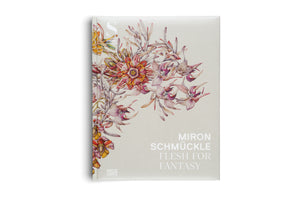 Das cremefarbene Buchcover von Miron Schmückle: Flesh for Fantasy, herausgegeben vom Städel Museum. Es zeigt eine detailreiche, farbenfrohe Illustration von fantastischen, exotischen Blumen in Rot- und Rosatönen auf der linken Seite.